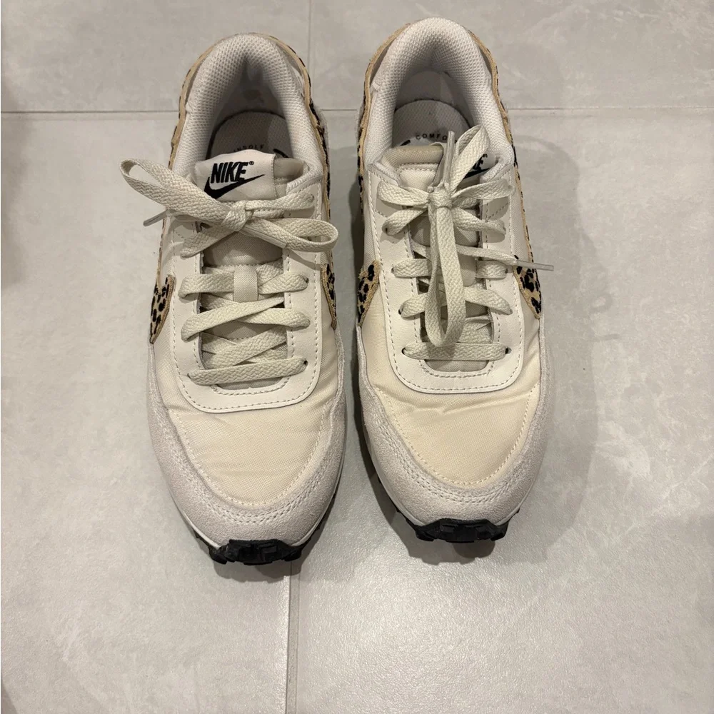 Nike Waffle Debut Women’s Sneaker Leopard Print Size 7